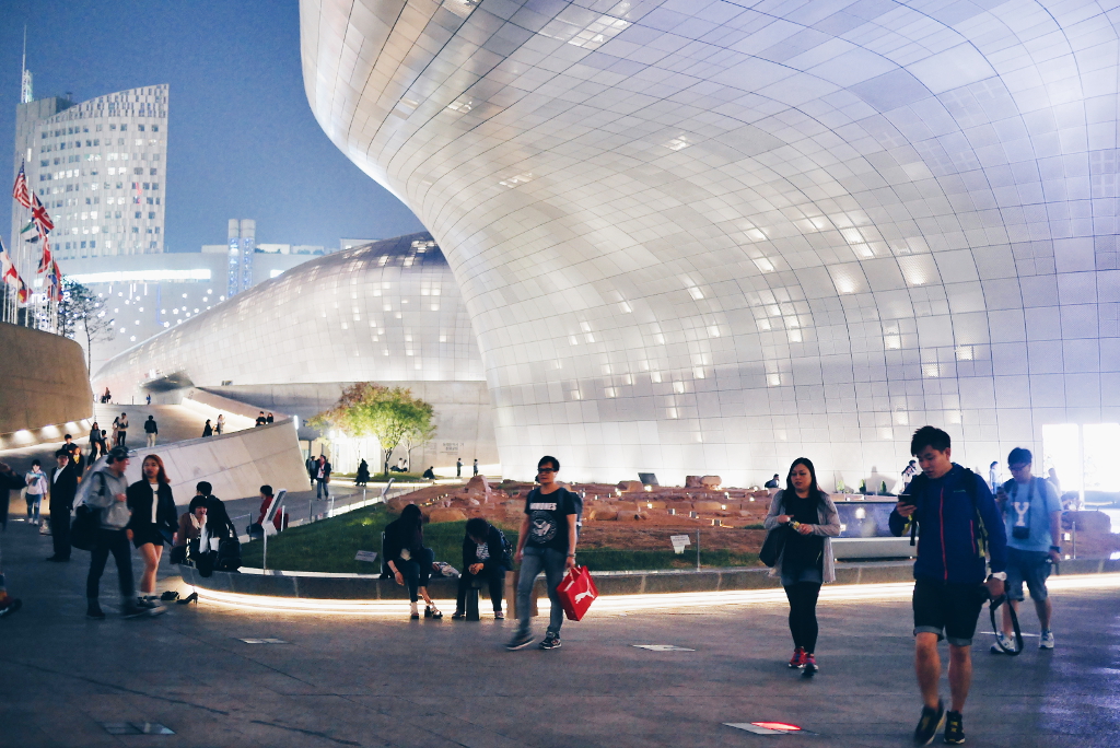 Dongdaemun Design Plaza (동대문디자인플라자), Seoul.
