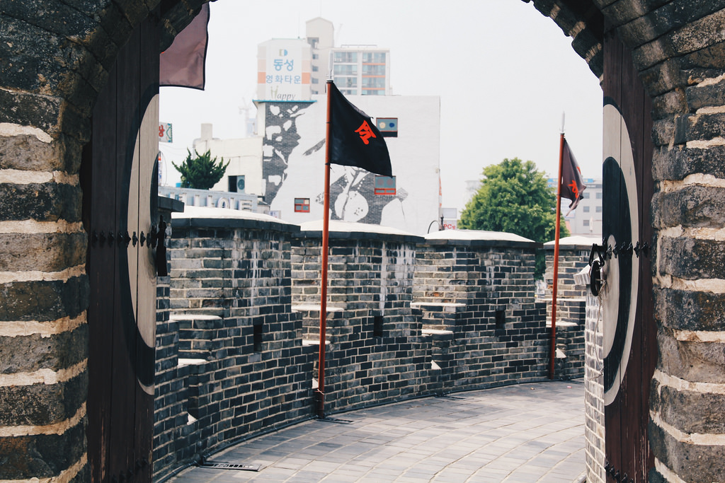 Hwaseong Fortress [UNESCO World Heritage] (수원 화성 [유네스코 세계문화유산])