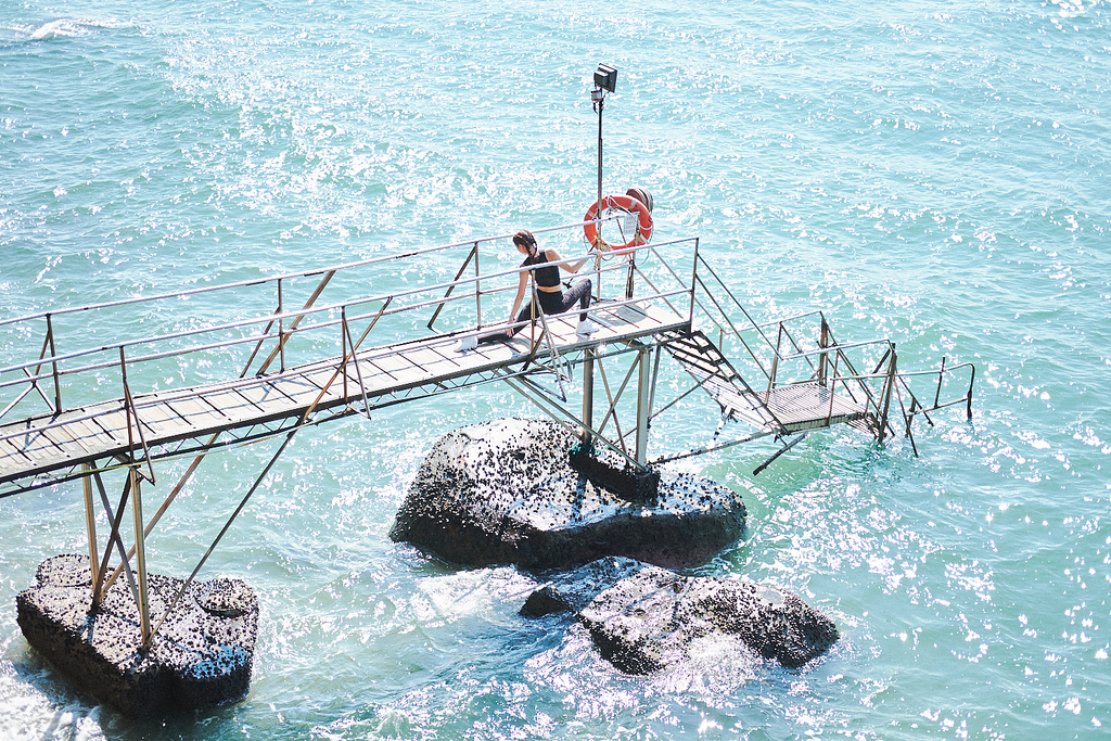 Travel Photographer | Sai Wan Swimming Shed Hong Kong