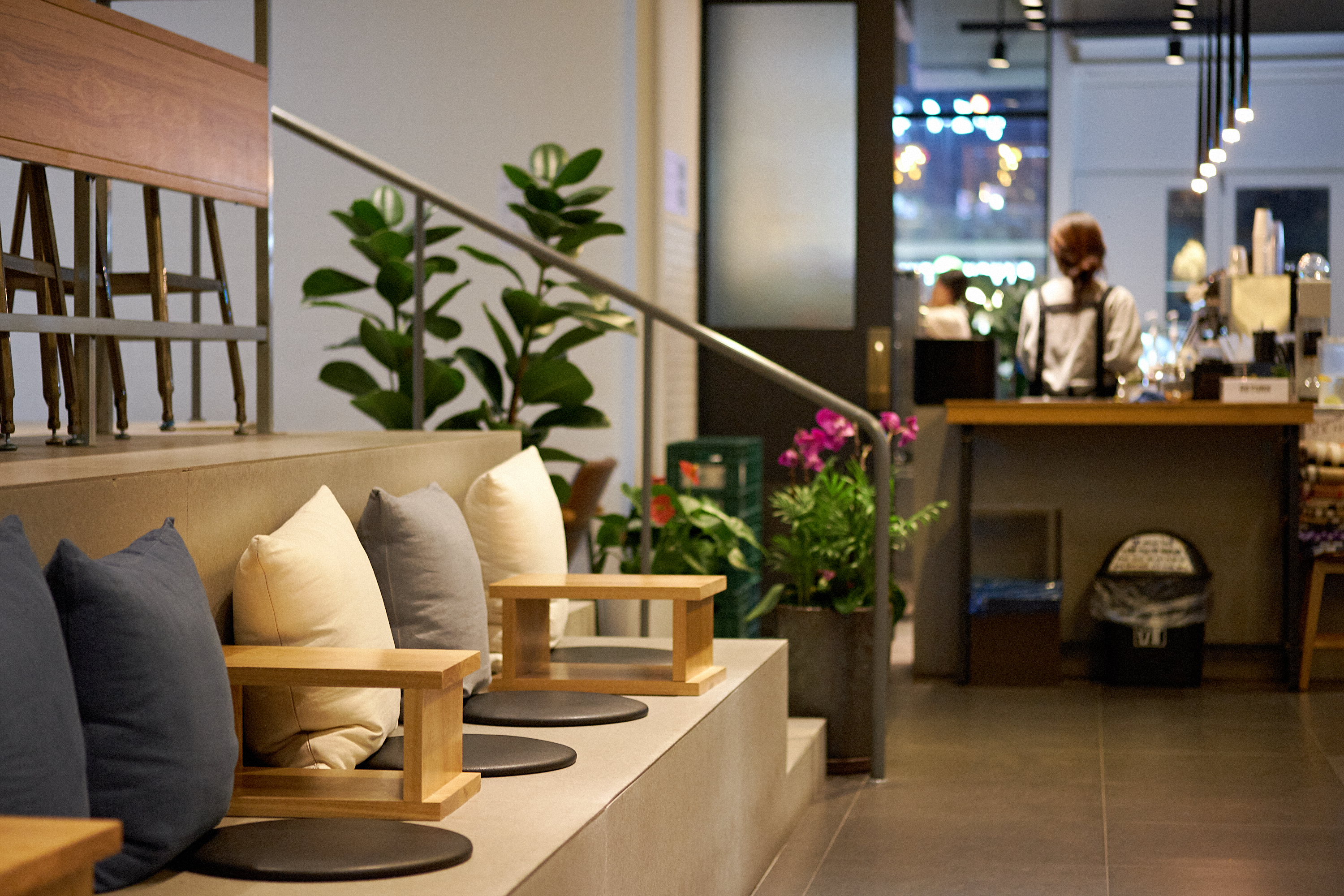 Photographer | Lee Dong Hae Haru & One Day Cafe Seoul South Korea