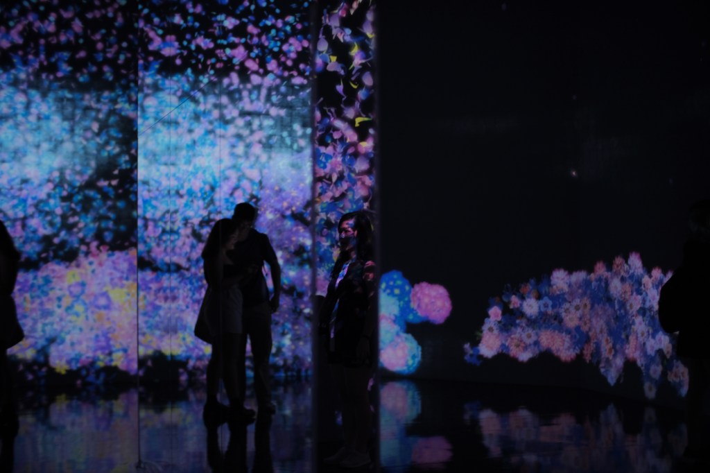#futuretogether by teamLab