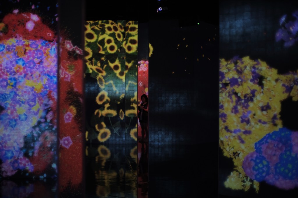 #futuretogether by teamLab