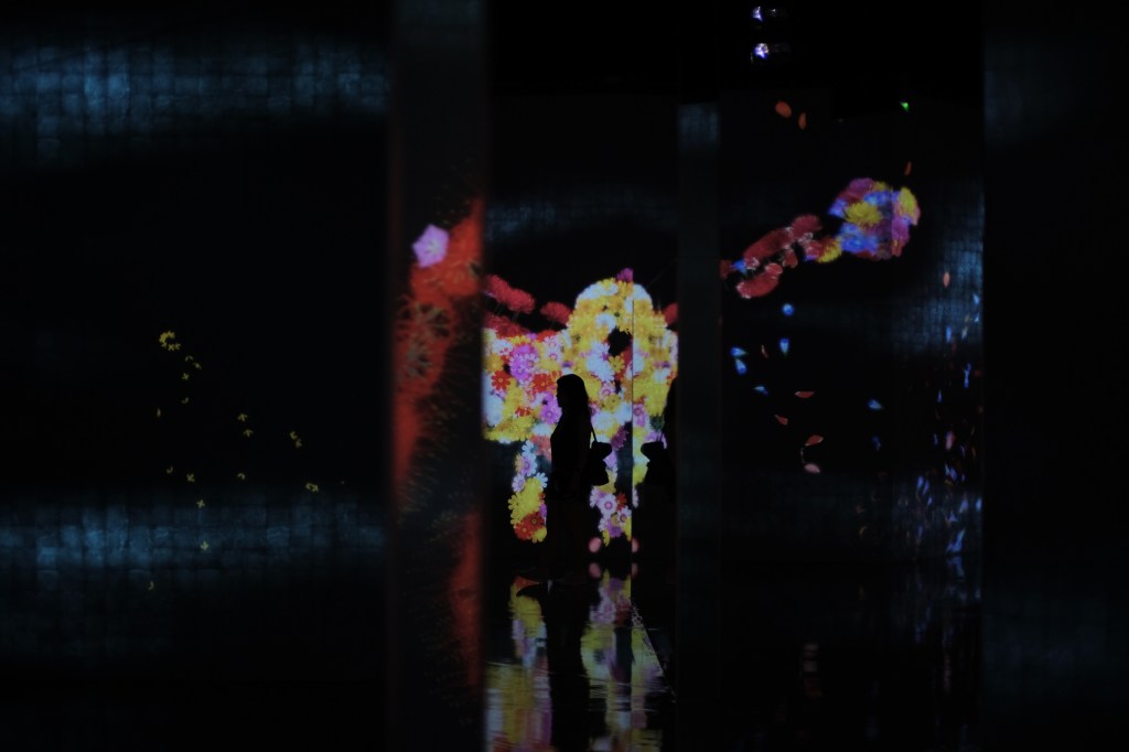 #futuretogether by teamLab